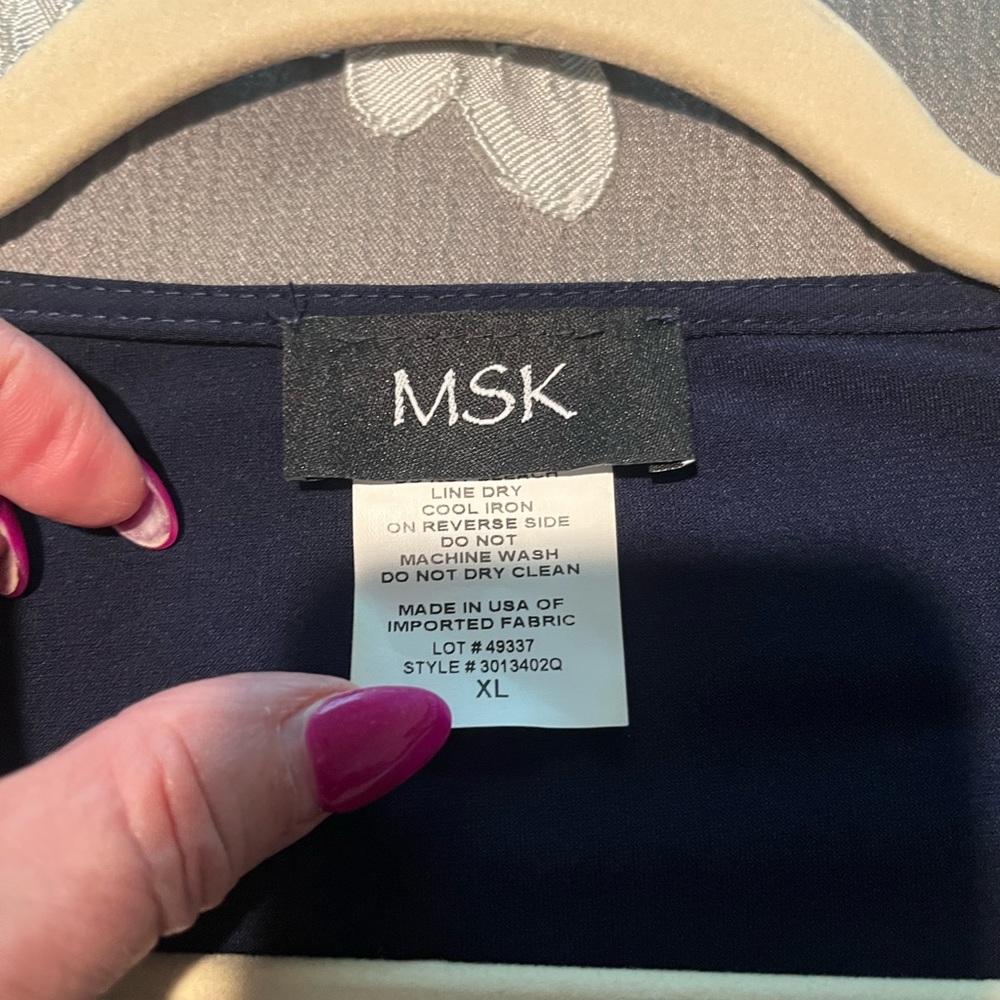 MSK Long Sleeve Dress with Embellished Details. Navy
Measurements below - Picture 5 of 6